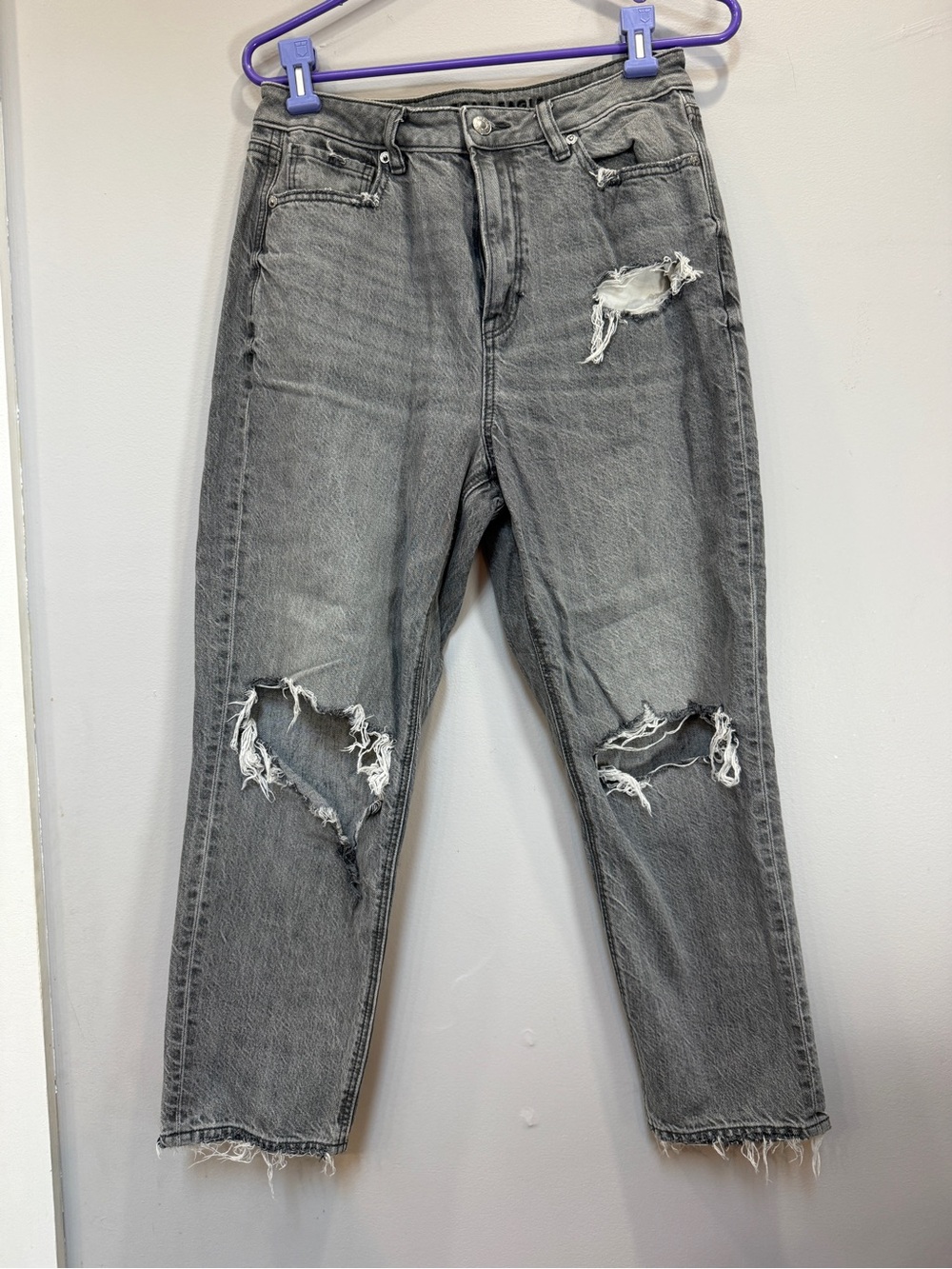 American Eagle Outfitters Gray Distressed Boyfriend Jeans
